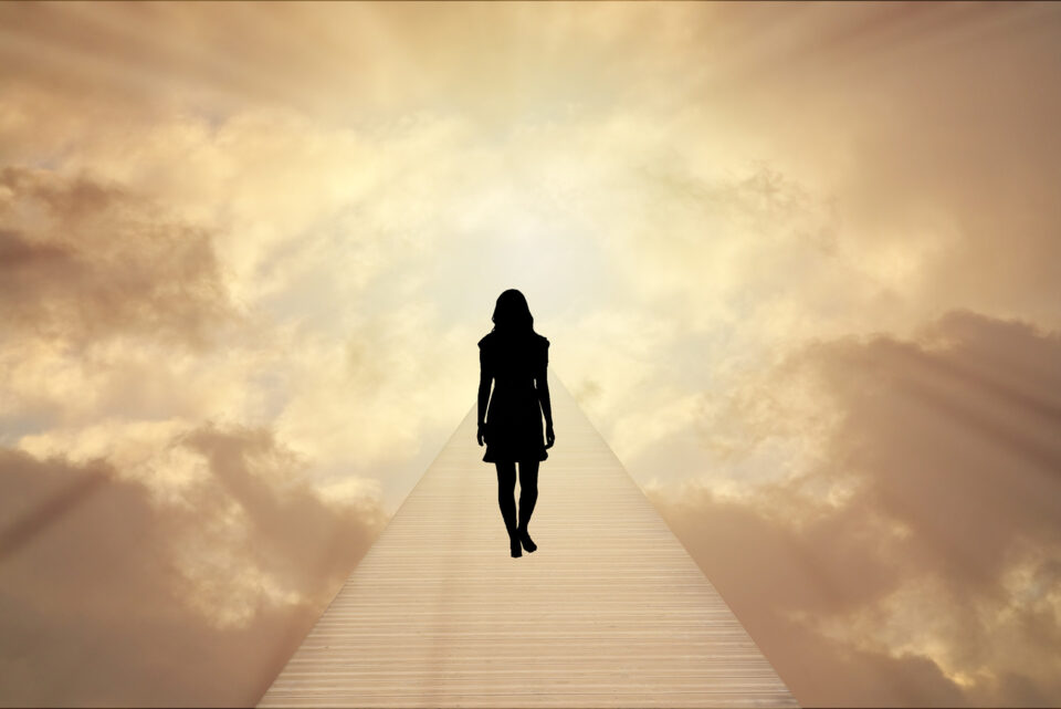 Der Körper, den Sie gegenwärtig bewohnen, wird derjenige sein, der Sie über die Lichtbrücke zwischen dieser Welt und der nächsten bringt.