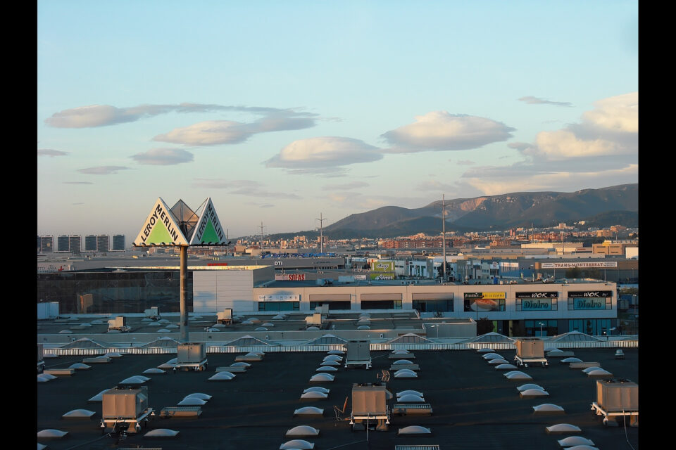 Vaisseaux des nuages au-dessus de Barcelone, Espagne, 2010