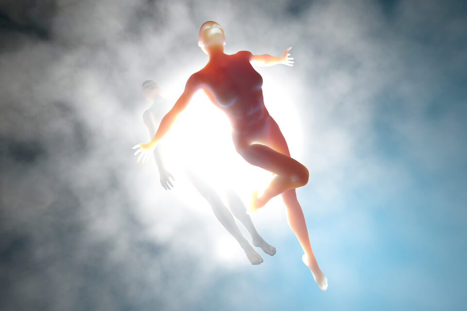 L’esprit se sépare du corps, le laissant derrière lui pendant que l’esprit passe sur un autre plan de la réalité.